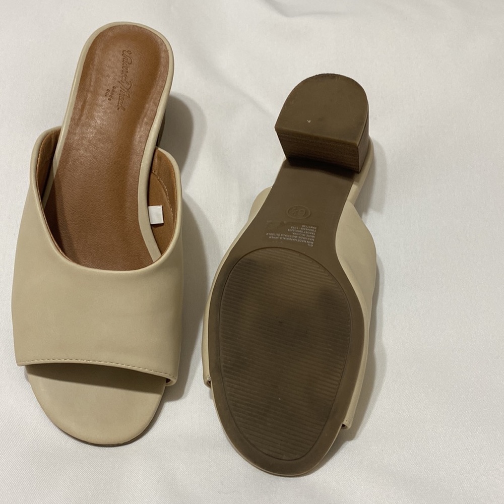 Buff Mule Slides - Picture 5 of 5